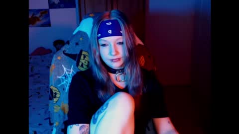 Magdalene Swaggy online show from April 2, 6:16 pm