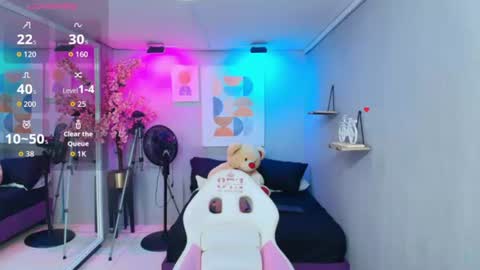 Maggy online show from August 15, 5:33 am