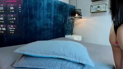 magic_alice__ online show from August 12, 3:42 am