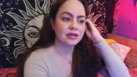 Claire  online show from August 7, 1:55 pm