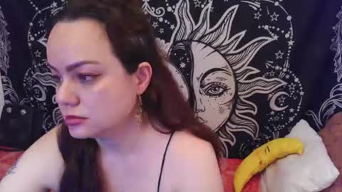 Claire  online show from August 9, 3:57 pm