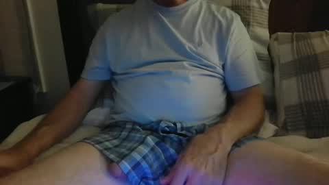magic_stick28082 online show from June 30, 1:17 am