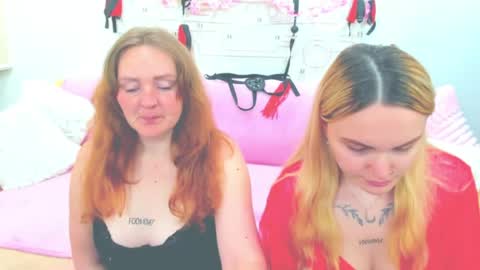 Lili Bella and Ellie online show from April 16, 6:32 am