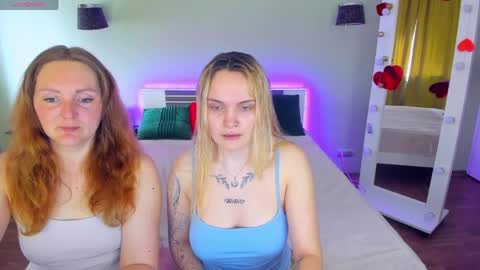 Lili Bella and Ellie online show from April 22, 6:27 am