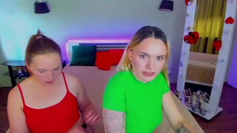 Lili Bella and Ellie online show from June 27, 10:29 am