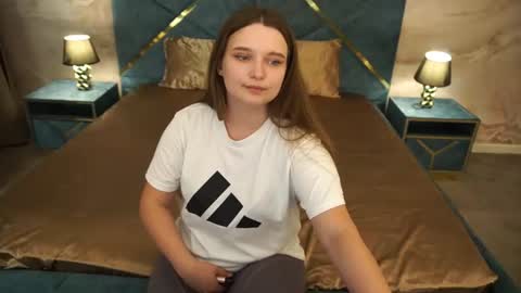 Emily online show from August 7, 8:53 pm