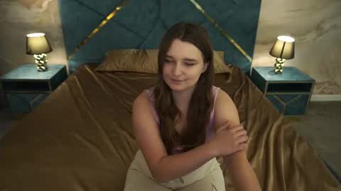 Emily online show from August 12, 4:31 pm