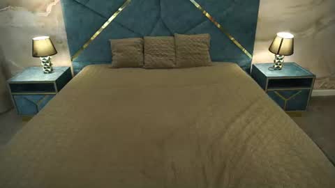 Emily online show from August 13, 10:07 am