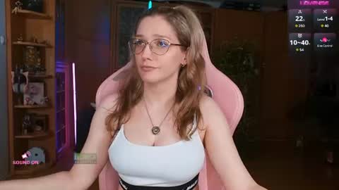 Nicole online show from August 13, 10:02 pm