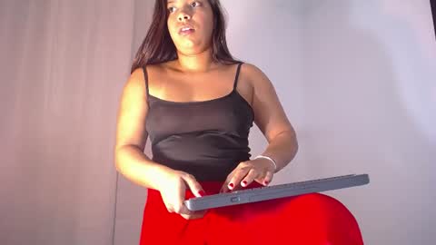 magiic_brunette online show from August 15, 4:44 pm