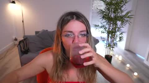 magnetic_ami online show from August 9, 4:41 pm