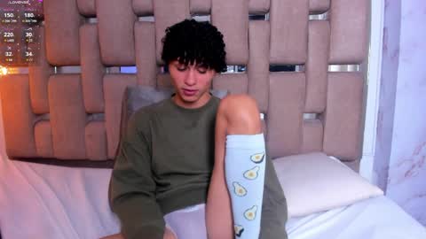 magnorose online show from May 21, 1:18 am