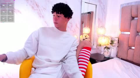 magnorose online show from May 24, 2:03 am