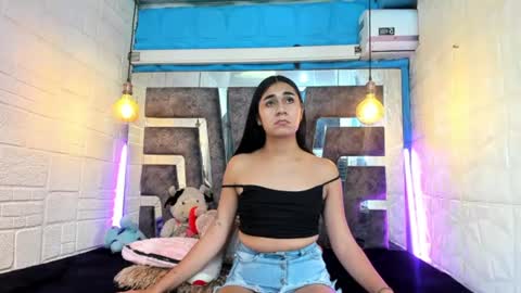 mahiara hot online show from August 7, 6:30 pm
