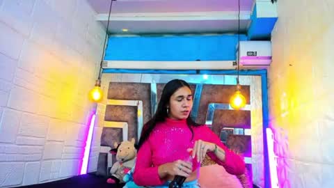 mahiara hot online show from August 10, 12:39 pm