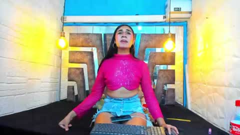 mahiara hot online show from August 10, 6:31 pm