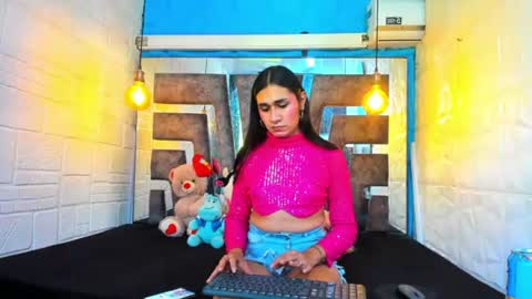 mahiara hot online show from August 10, 9:16 pm