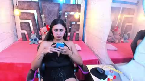 mahiara hot online show from August 13, 6:22 pm