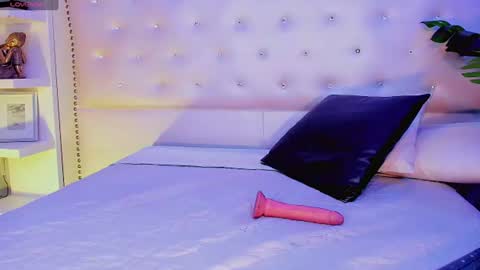 CamiiGarcia online show from August 1, 11:33 pm