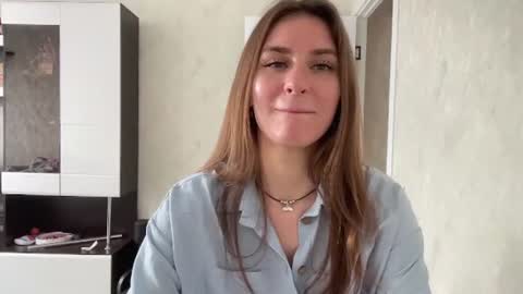 M I A online show from August 7, 10:26 am