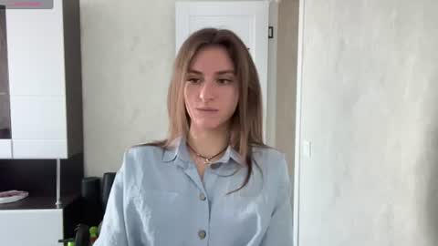 M I A online show from August 9, 1:34 pm