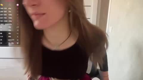 M I A online show from August 15, 1:37 pm