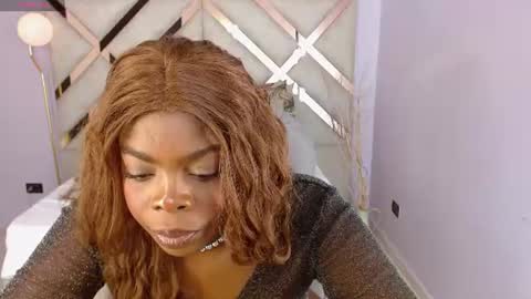 Maia Charris online show from August 3, 2:24 pm