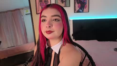 Maia   online show from August 15, 8:35 pm
