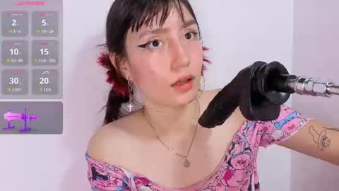 maibys_cute_ online show from August 12, 7:33 am