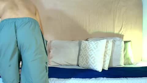 maicolparker0 online show from August 5, 12:03 pm