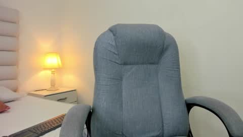 maiky_torres online show from August 8, 2:50 pm