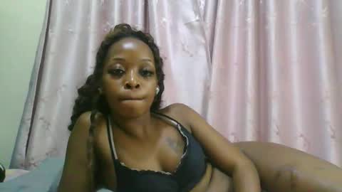 Mailah online show from April 27, 9:04 pm