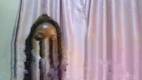 Mailah online show from April 27, 9:47 pm