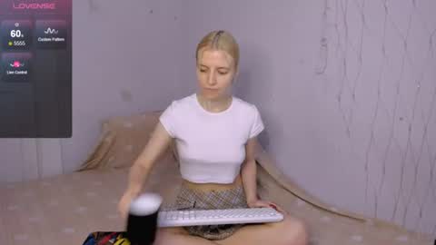 Your kitty online show from July 17, 3:34 pm