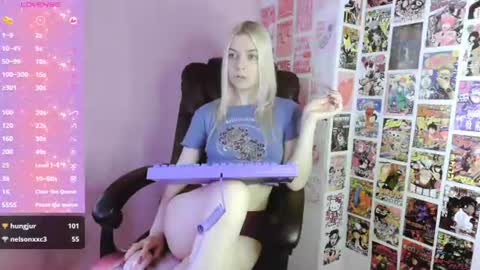 Your kitty online show from August 5, 3:26 am