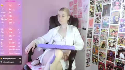 Your kitty online show from August 12, 4:26 am