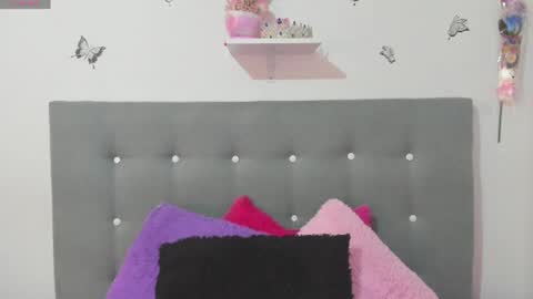 mailyn bakerrr  online show from June 25, 4:21 pm