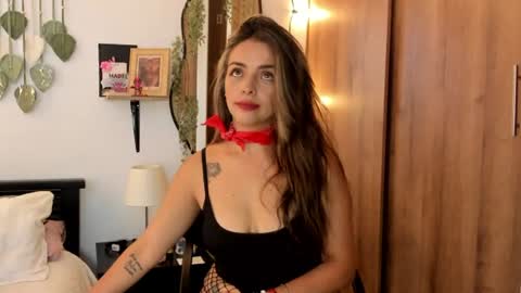 Mailyn Foxx online show from July 25, 3:05 pm