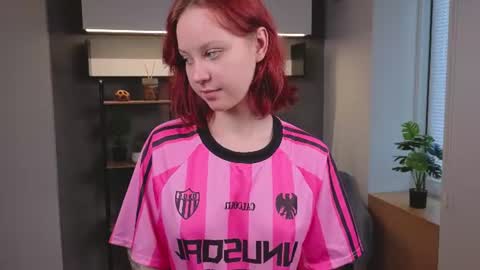 Maisie online show from June 17, 12:09 am