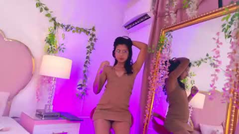 Maison online show from August 5, 1:36 am