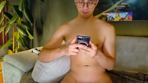 Bastian Arslan online show from August 8, 5:13 pm