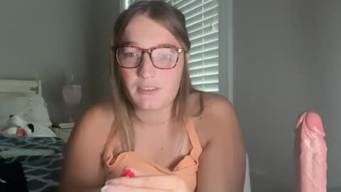 maisystellaxx online show from August 3, 4:47 pm