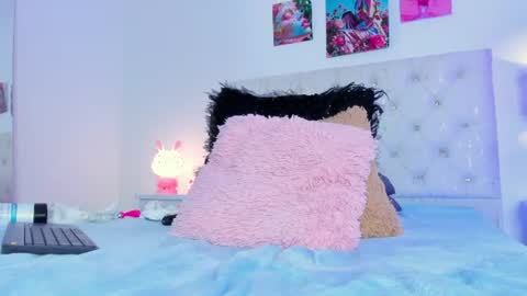 mai  online show from August 13, 1:41 am