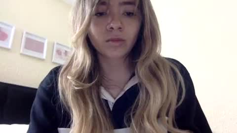 majo_gomezz online show from August 2, 3:57 am