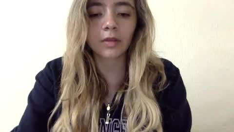 majo_gomezz online show from August 13, 1:30 am
