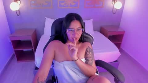 MAJO ROSE  Please sit down and enjoy with meYour idol is hereDont try to be like me online show from August 10, 11:39 pm