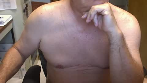 majormike34 online show from July 18, 1:23 pm
