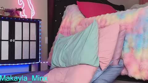 Makayla online show from August 9, 3:40 am