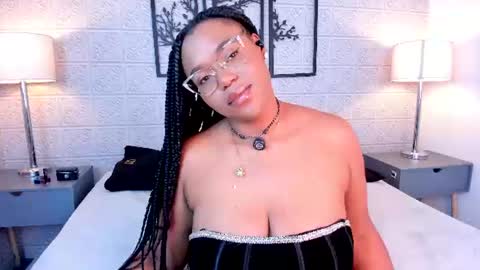 makena online show from August 6, 11:37 pm