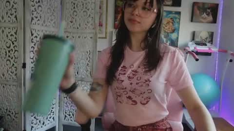MakiyahBelle online show from July 4, 6:04 am
